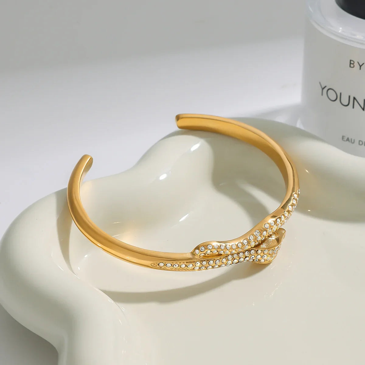 [Topon]Rosalee Serpentine Diamond Bangle