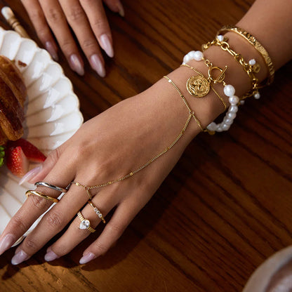 [Topon]Mimi Golden Hand Chain