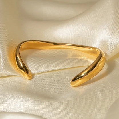 [Topon]Audrina Contemporary Gold Bangle