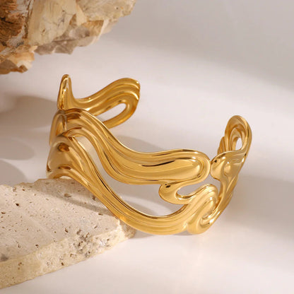 [Topon]Anissa Wavy Gold Bracelet