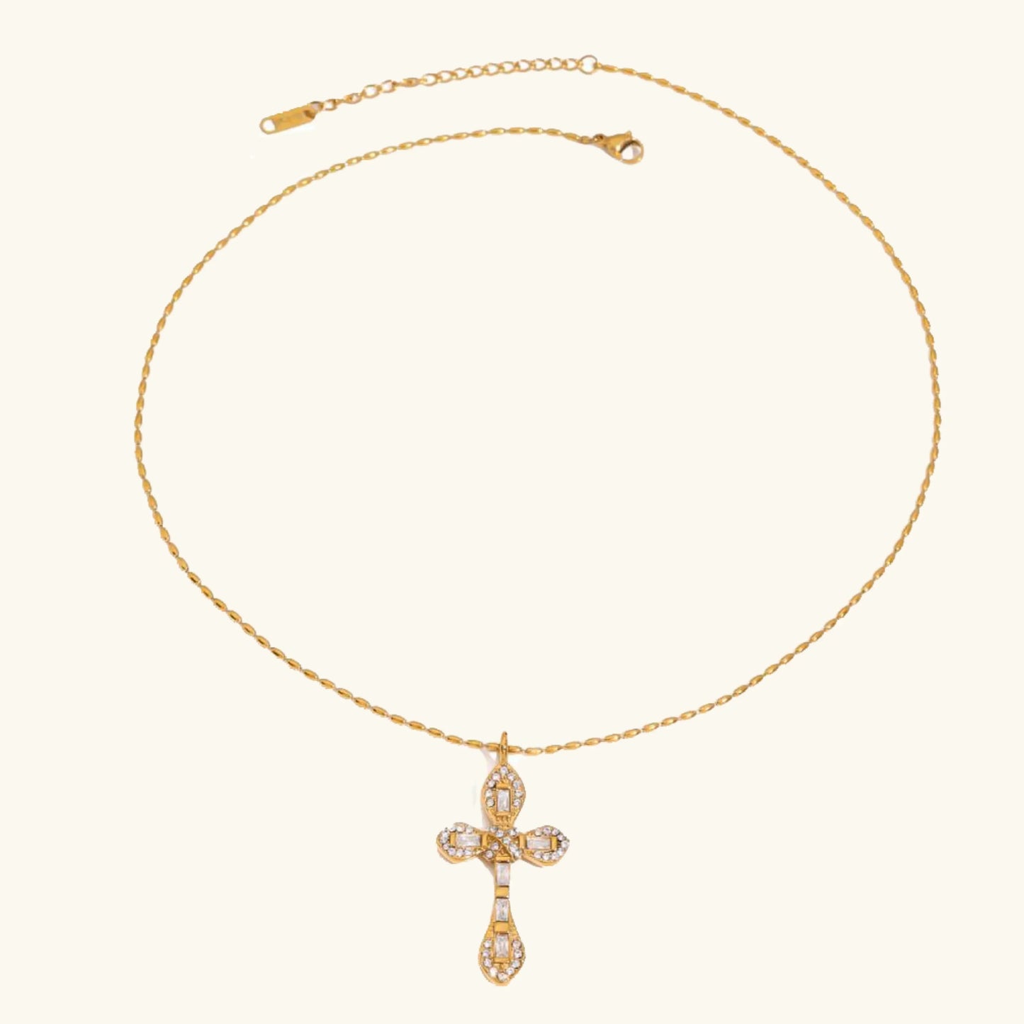 [Topon]Olea Diamond Crucifix