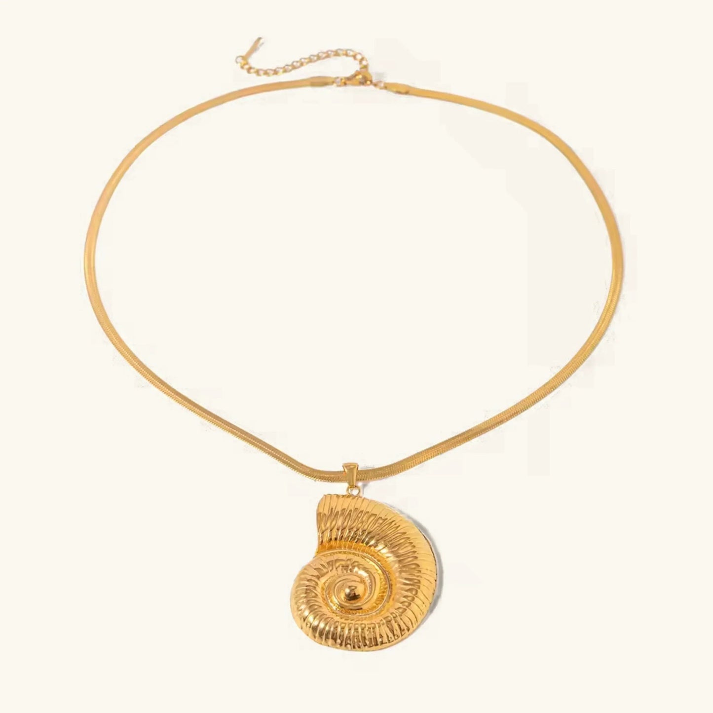 [Topon]Cascadia Nautilus Gold Necklace