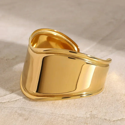 [Topon]Izza Smooth Gold Cuff