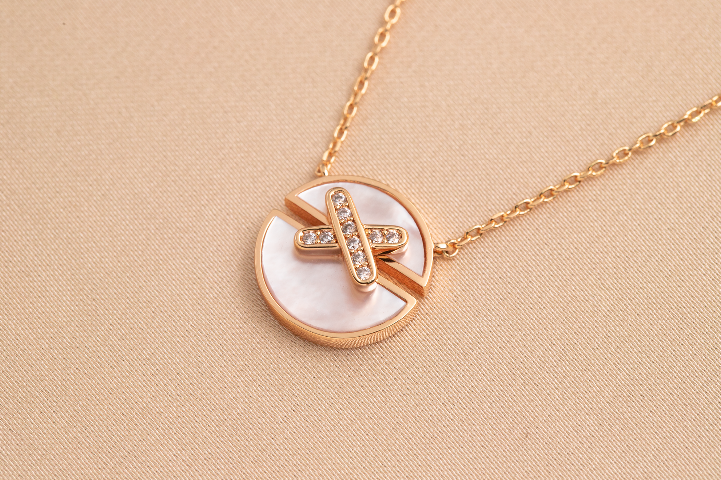 [Topon Jewelry]JEUX DE PINK GOLD DIAMOND NECKLACE