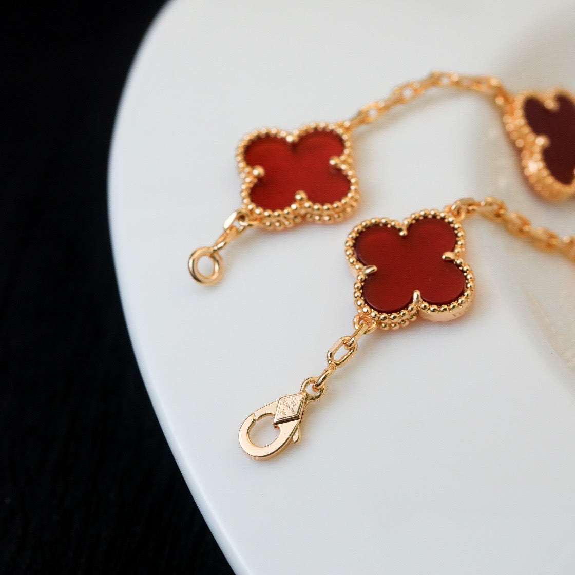 [Topon Jewelry]CLOVER 5 MOTIFS RED AGATE  BRACELET