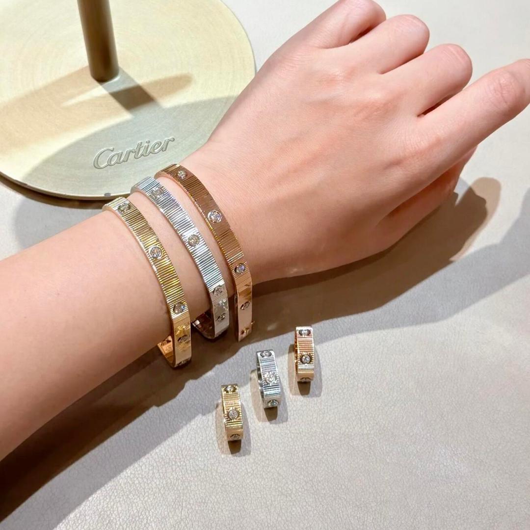 [TOPON] LOVE UNLIMITED RING DIAMONDS