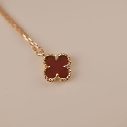 [Topon Jewelry]CLOVER MINI 9.5MM WHITE CARNELIANS NECKLACE