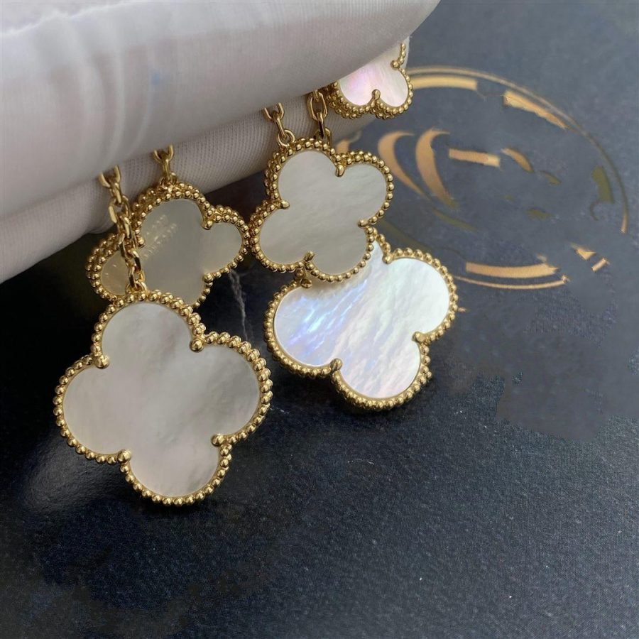 [Topon Jewelry]CLOVER EARRINGS WHITE MOP 4 MOTIFS GOLD