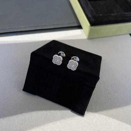 [Topon Jewelry]CLOVER MINI DIAMOND STUD EARRINGS