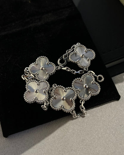 [Topon Jewelry]CLOVER SILVER 5 MOTIFS BRACELET