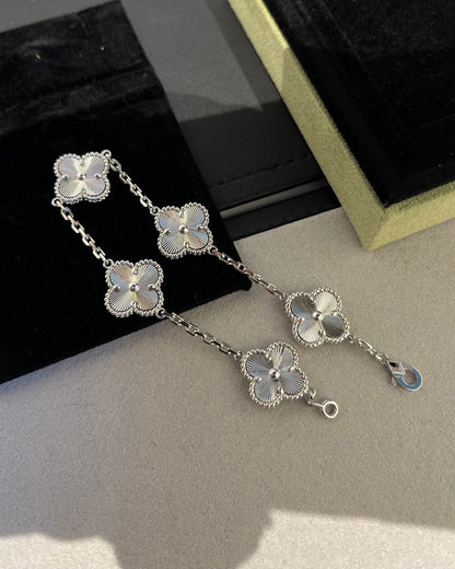 [Topon Jewelry]CLOVER SILVER 5 MOTIFS BRACELET